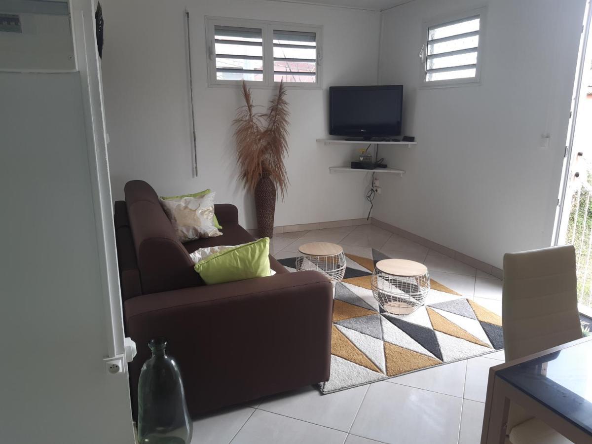 Bella Apartment Gros-Morne Bagian luar foto