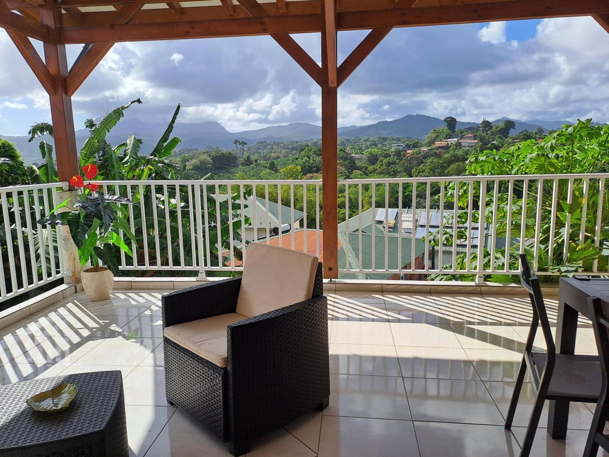 Bella Apartment Gros-Morne Bagian luar foto